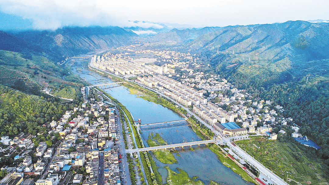 商洛市丹鳳縣這個村變化太大,丹鳳人自豪